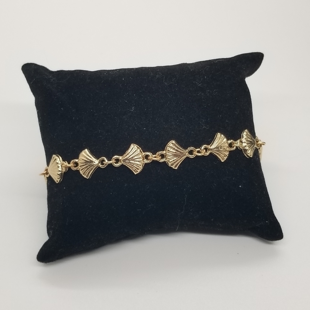 gold tone fan bracelet